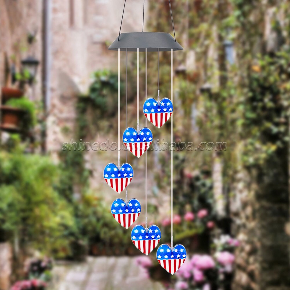 Hot Selling Outdoor Solar Wind Chime Heart Shaped LED Romantic Windchimes Mobile Portable Romantic Decoration