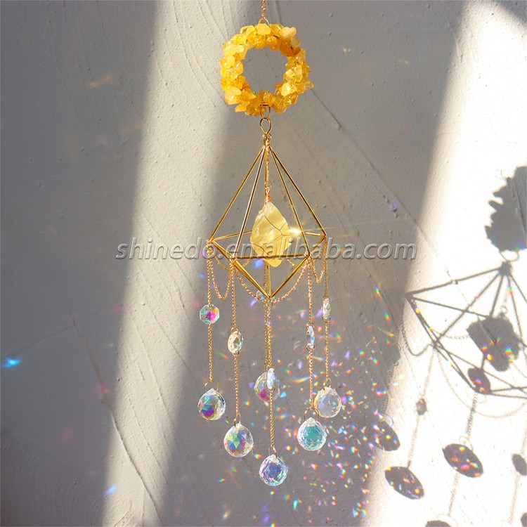 Multicolored crystal chimes decorate the wind chimes for Indoores