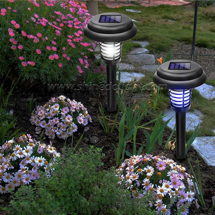 Solar Powered LED Light Pest Bug Zapper Insect Mosquito Killer Lamp