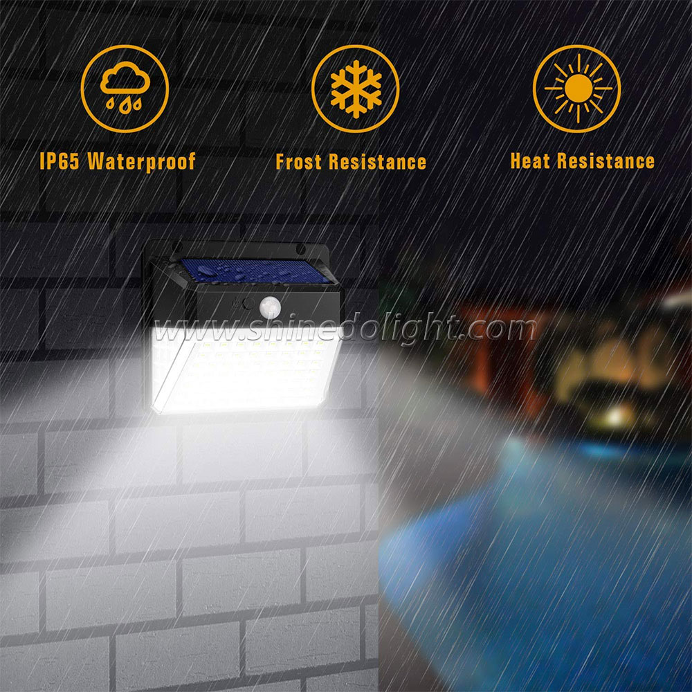 82 LED Solar Motion Sensor Light