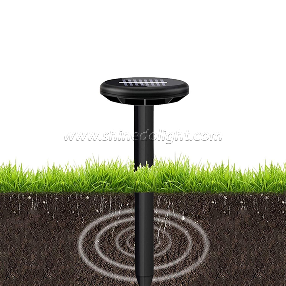 New Design Waterproof Garden Solar Powered Animal Mole Snakes Repeller