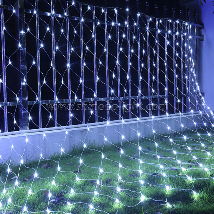 Solar Holiday Christmas Decoration String Lights 30 Led Net Curtain Light