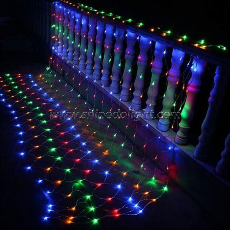 Solar Holiday Christmas Decoration String Lights 30 Led Net Curtain Light