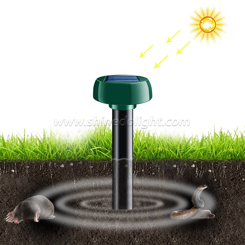 Solar Mole Repellent Ultrasonic Groundhog Repeller Snake Rodent Gopher Spikes Chaser Pest Control for Lawn Garden